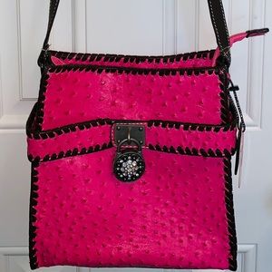 Sarah’s Handbag & Accessorizes Purse